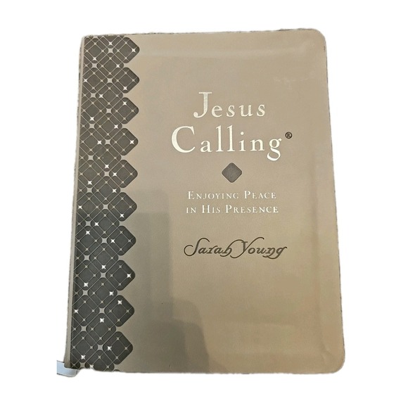 Other - Jesus Calling by Sarah Young–Enjoying Peace in His Presence–LeatherSoft Edition‎